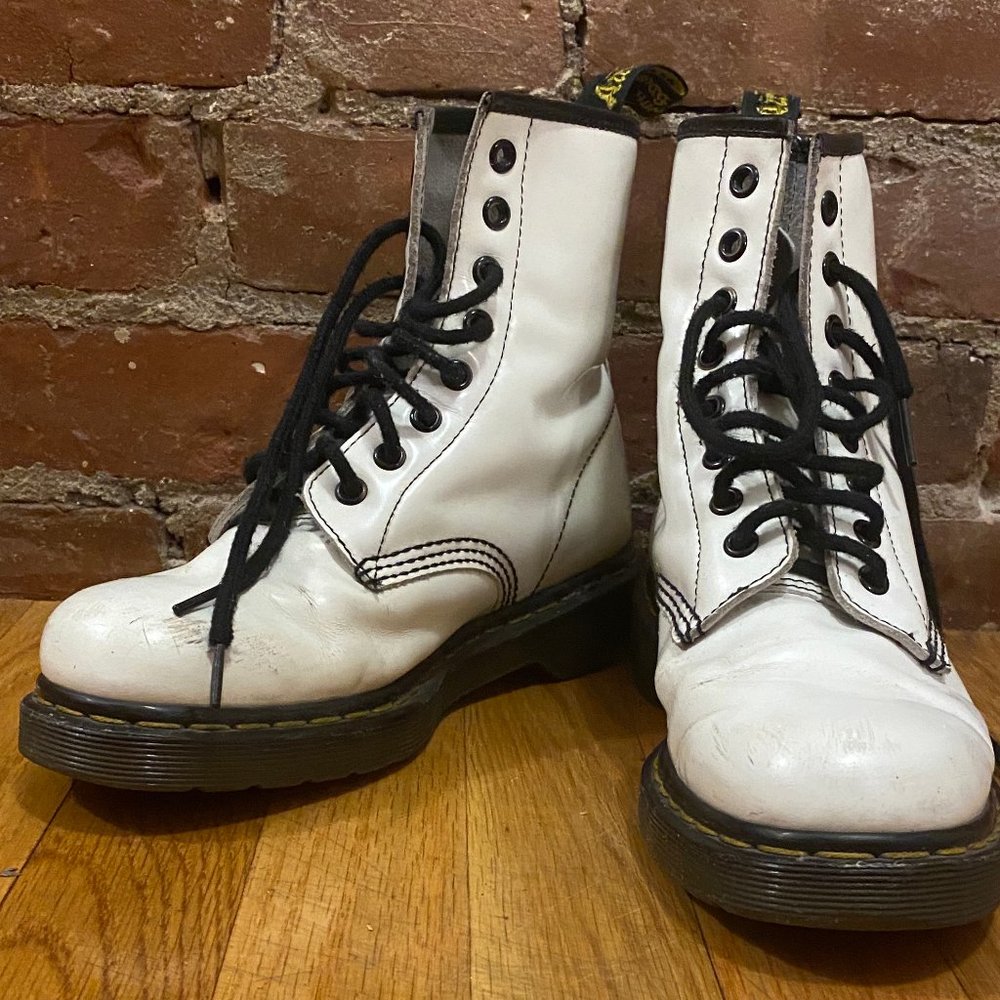 Dr. Martens 1460 Smooth Leather Lace Up Boots